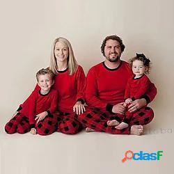 Sguardo di famiglia Natale Pigiami A quadri Interni Rosso