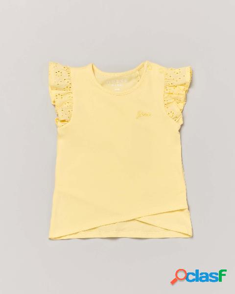 T-shirt gialla in cotone elasticizzato con maniche ad aletta