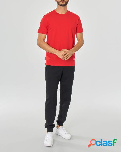 T-shirt rossa in cotone stretch con logo e maxi aquila