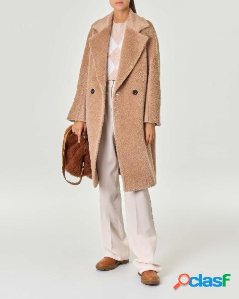 Cappotto cammello al ginocchio in alpaca e lana con chiusura