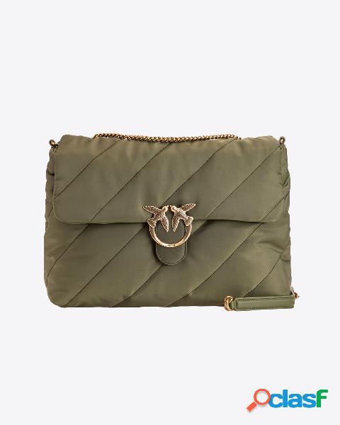 Love Classic Puff Maxi quilt media in tessuto verde militare