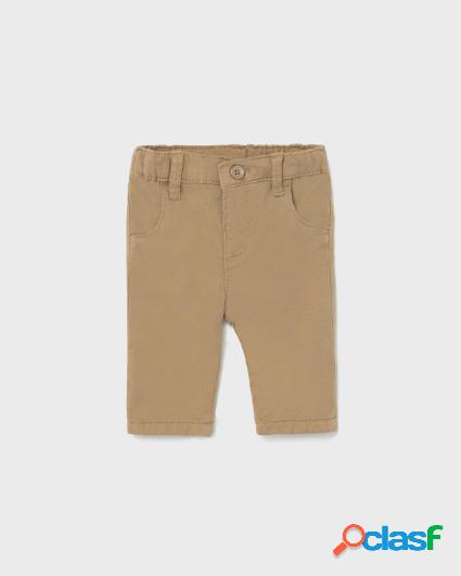 Pantalone cammello in gabardina di cotone stretch con patch