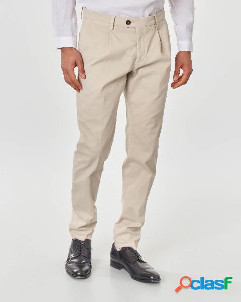 Pantalone chino beige in cotone stretch micro-armatura con