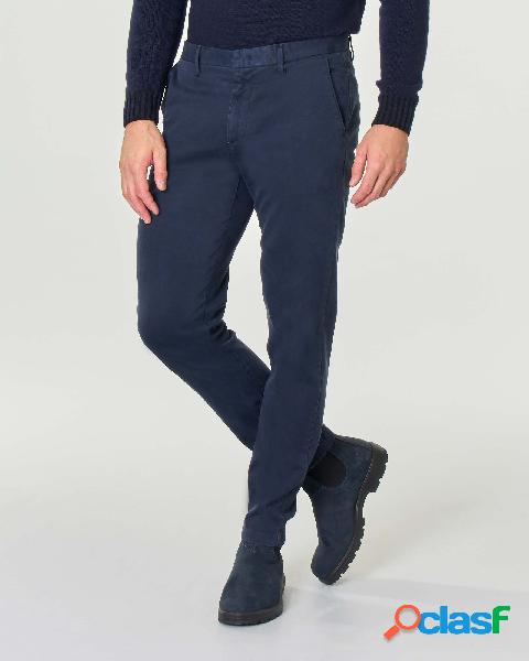 Pantalone chino blu micro-armatura in cotone stretch