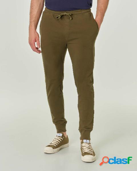 Pantalone verde militare in felpa di cotone stretch con