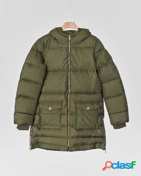 Piumino lungo verde militare con cappuccio fisso 10-16 anni