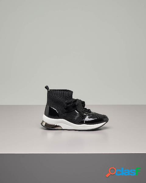 Sneakers alte nere con fiocco 35-39