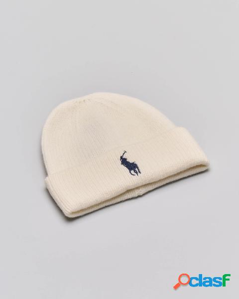 Beanie color avorio in misto lana e alpaca con maxi logo