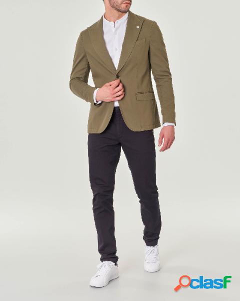 Blazer verde militare con revers a lancia