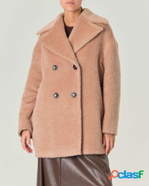 Cappotto color cammello in alpaca e lana con chiusura