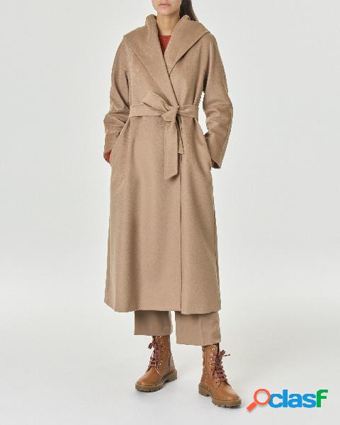 Cappotto color cammello in pura lana vergine con collo