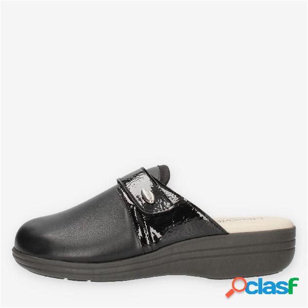 Clia Walk Elastica Ciabatte chiuse nere da donna