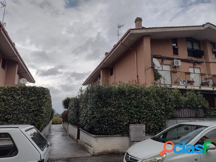 Mentana - Appartamento 2 locali € 49.000 T212