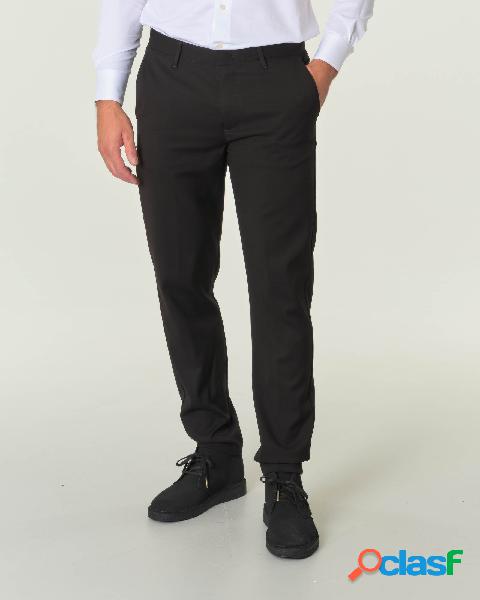 Pantalone chino nero in tessuto stretch