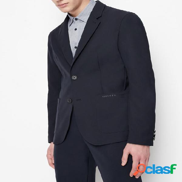 Blazer blu in tessuto tecnico con rever classico e tasche