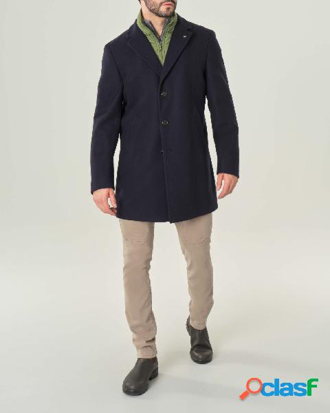 Cappotto blu in panno di misto lana con davantino verde