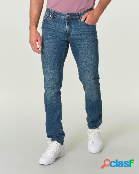 Jeans J14 skinny lavaggio medio stone washed con baffature