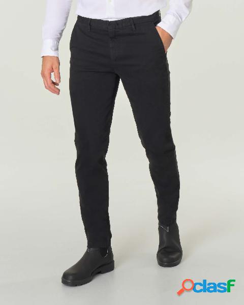 Pantalone chino nero in cotone stretch micro armatura
