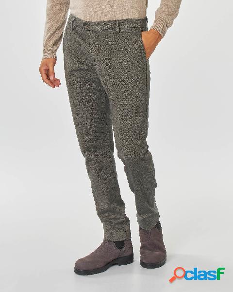Pantalone chino verde micro chevron di cotone stretch