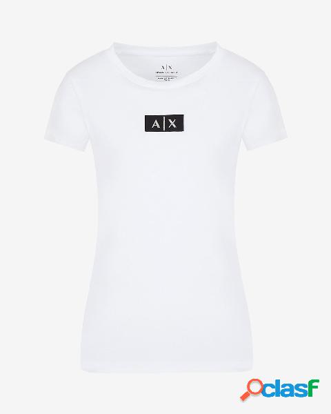 T-shirt bianca in cotone a maniche corte con patch nero logo