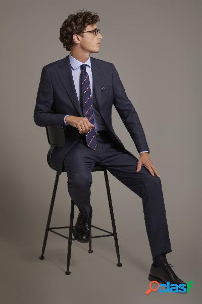 Abito monopetto con pantalone senza pinces tessuto principe