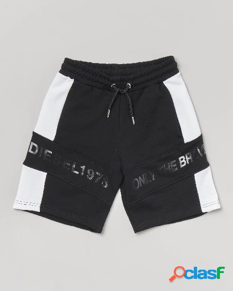 Bermuda nero in felpa di cotone con fasce bianche e doppio