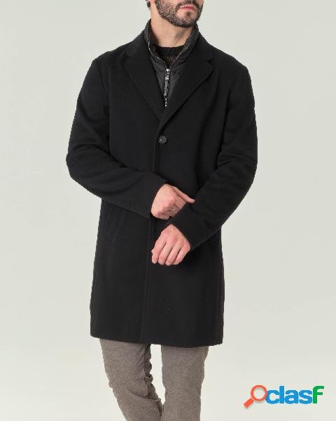 Cappotto Hyde nero in panno di lana con davantino staccabile