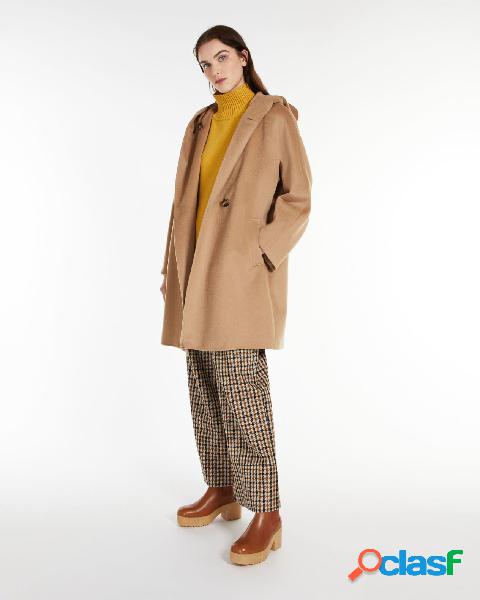 Cappotto color cammello in pura lana con cappuccio e