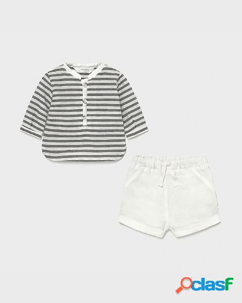 Competo camicia a righe e bermuda bianco in misto lino e