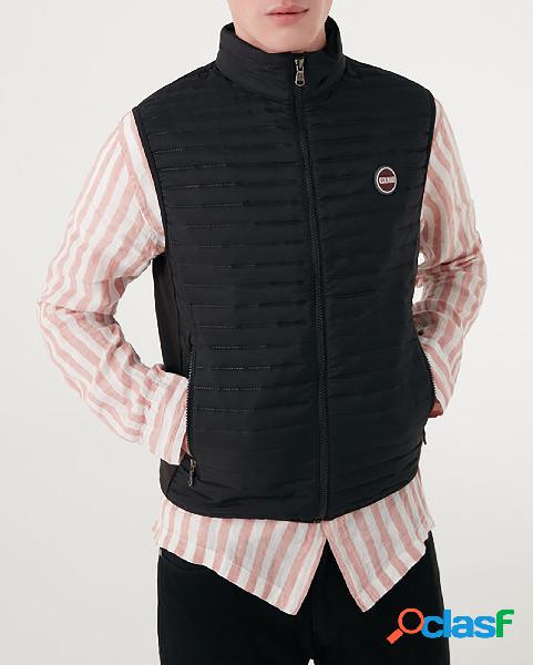 Gilet nero con inserti in tessuto tecnico softshell stretch
