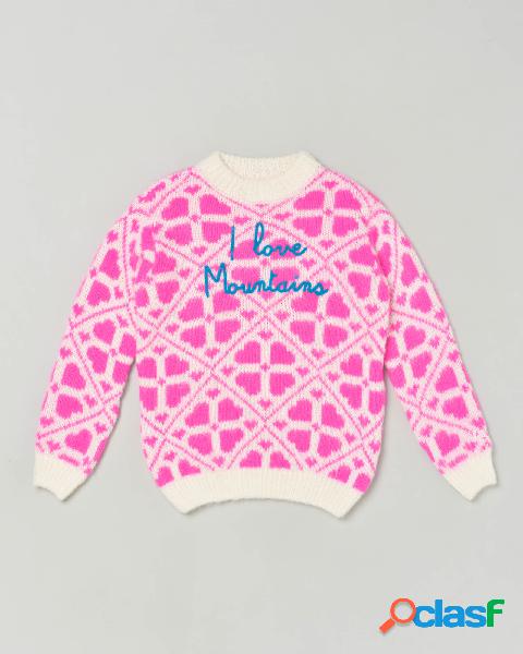 Maglia bianca in misto alpaca con stampa cuore fucsia
