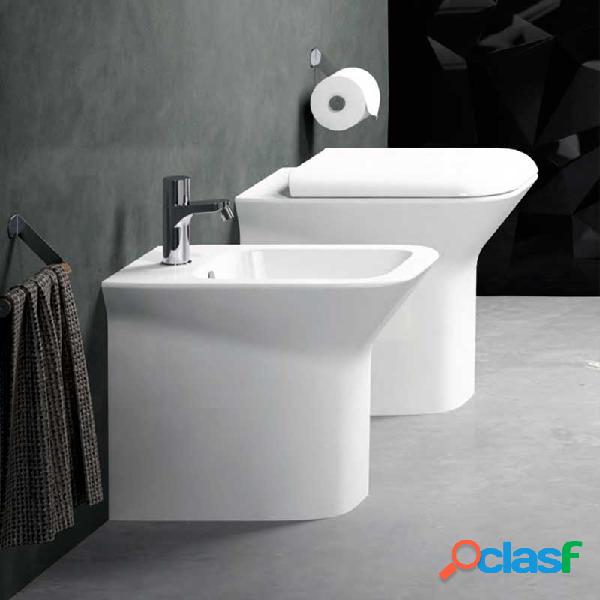 Sanitari filo parete senza brida Ceramica Azzurra Prua wc