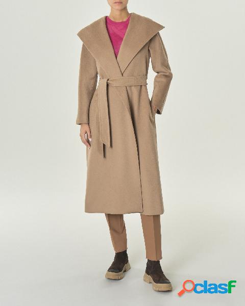 Cappotto color cammello in pura lana vergine con collo