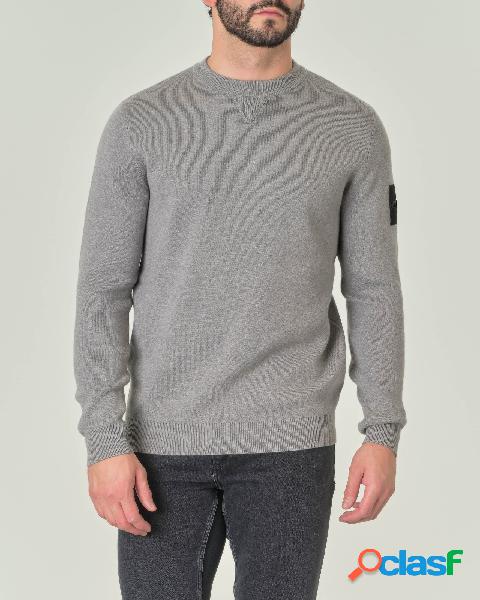 Maglia grigia in misto cotone e lana con scollo a giro