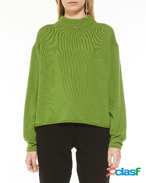 Maglia verde lime in lana e cashmere dalla linea boxy con