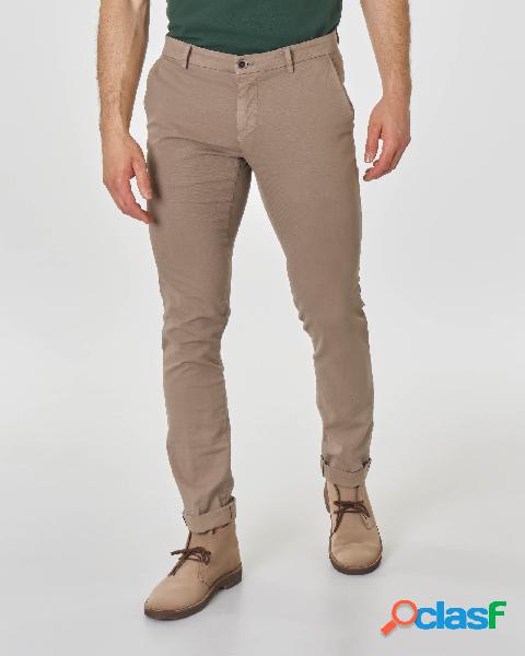 Pantalone chino Levanto fango in micro rombetto di misto