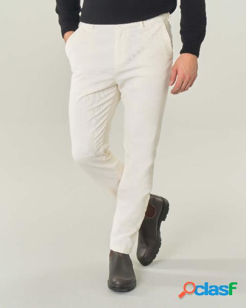 Pantalone chino bianco in velluto millerighe di cotone