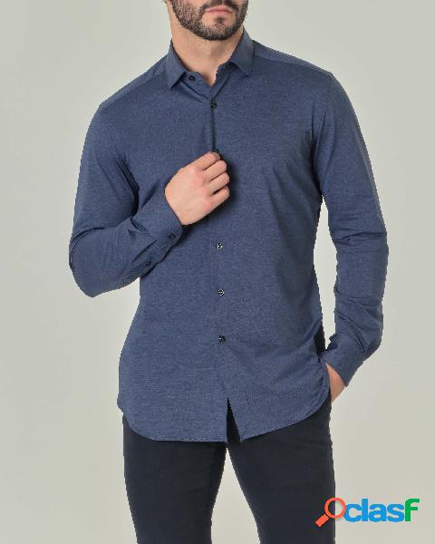 Camicia blu indaco melange in tessuto tecnico active