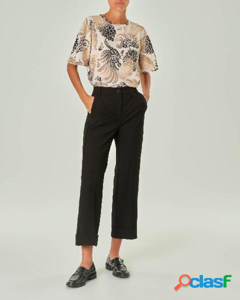 Pantaloni neri dalla linea dritta in gabardina stretch con