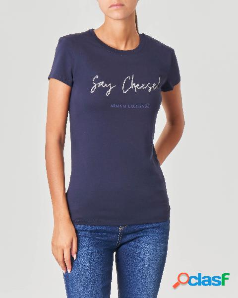 T-shirt blu in cotone con scritta Say Cheese in perline