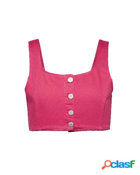 Top a bralette color fragola in denim con chiusura a bottoni