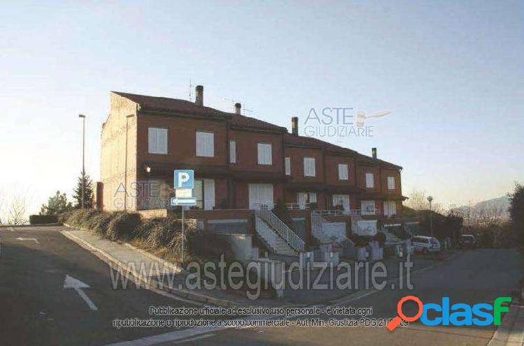 Treggiaia Villetta schiera su 4Piani resede,garage