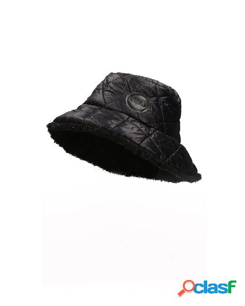 Cappello da pioggia nero in nylon trapuntato con interno in