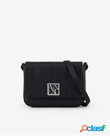 Cross bag nera in similpelle effetto vernice con scritte