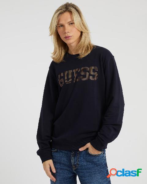 Felpa girocollo blu in misto cotone con logo rigato davanti