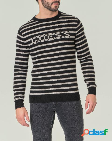 Maglia a righe nere e grigie girocollo in misto lana e seta