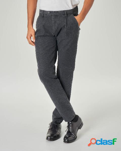 Pantalone chino grigio antracite fantasia pied de poule in