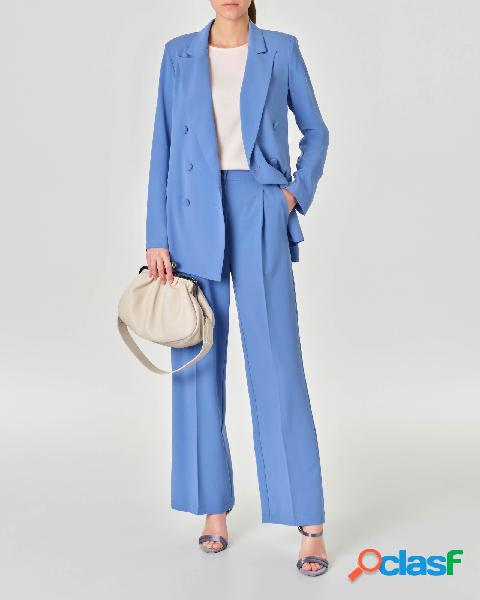 Pantaloni straight color avio in tessuto stretch fluido con
