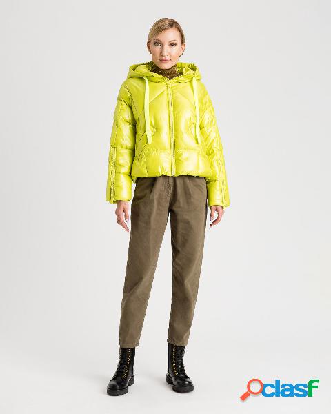 Piumino color lime con trapuntatura davanti a rombi e