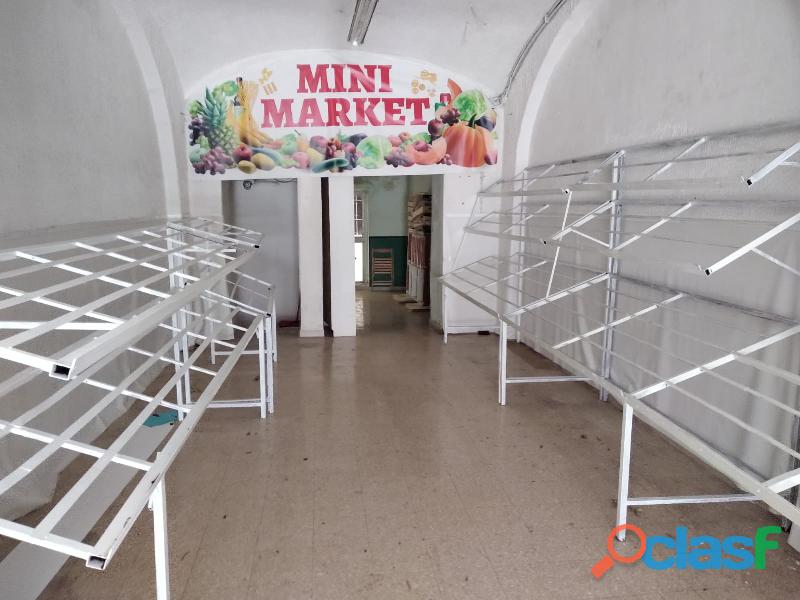 Stigliatura in metallo per negozio frutta/verdura –Roma